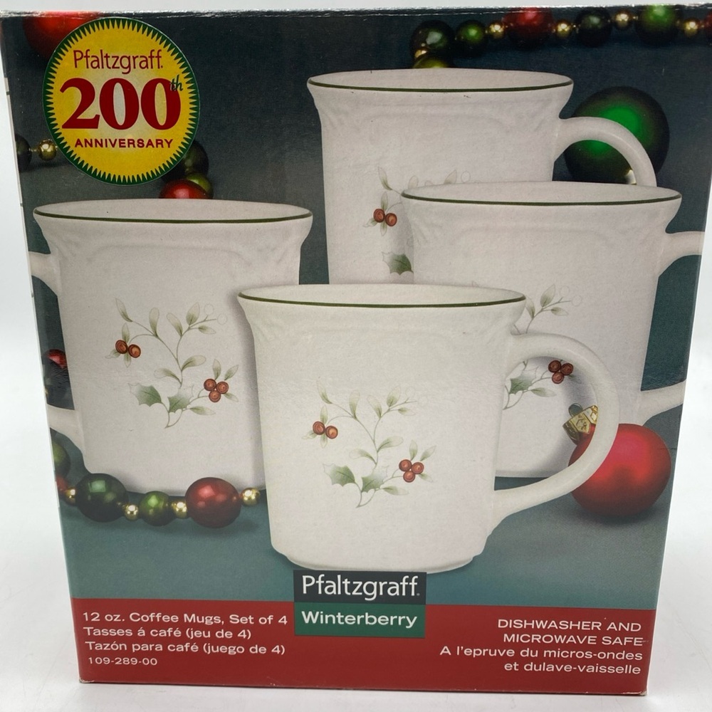 Pfaltzgraff Winterberry 12 ounce Coffee Mug Christmas Holiday Winter Set Of 4